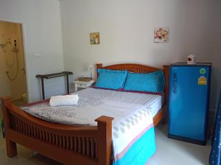 Mae Pon Hostel - Khao Lak - 4