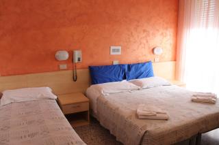 Hotel Loretta - Rimini - 9