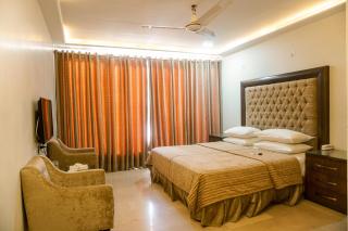 City View Hotel & Restaurant - Lahore - 9