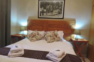 Rohrs Farm Guesthouse - 5