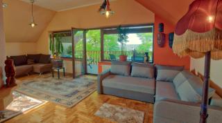 Pokoje przy plazy-U Marynarza-Rewa - 2