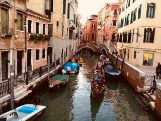 Pink House in Venice city center - Venice - 9