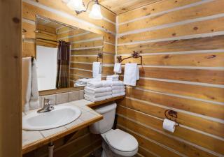Rock Crest Lodge & Cabins - 3