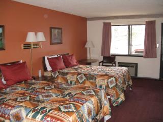 Branding Iron Motel - Chama - 9