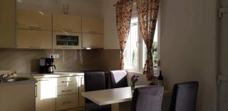 Apartmani Suncokreti - Sunflower Apartments - Bar - 3