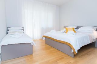 Franco’s spacious residence - great location - 9