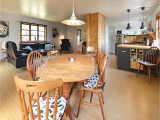 Two-Bedroom Holiday Home In Torrig L - Torrig - 8