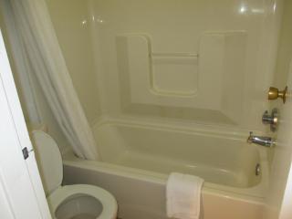 Travel Inn and Suites - Lakehurst - 7