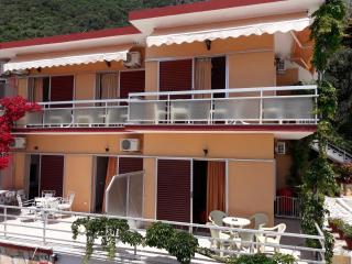 EMILIOS SEE VIEW - 9