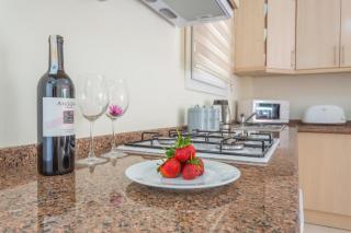 Number 8 Olivia Apartments - 3