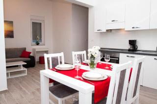 Four Stars Apartments - 5