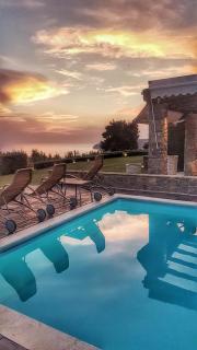 DreamView Luxury 4br Villa - Siviri - 9