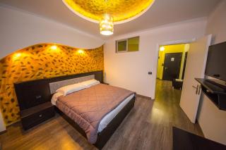 New Heaven Hotel - 2