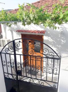 ARITI HOLIDAY APARTMENT - Vathi - 2