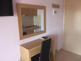 Dimis Studios and Apartments - Olympiakí Aktí - 4