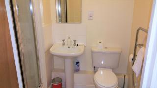 Your home in Oxford -Central-Large- 2 bedrooms-2 bathroom-Free parking-easy walk to Rail and bus station - Oxford - 4