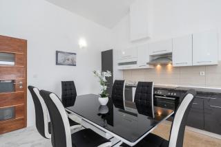 Beautiful penthouse for 8 close to city center - Novalja - 2
