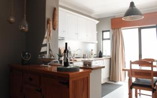 Lovely oceanview beach house - 2