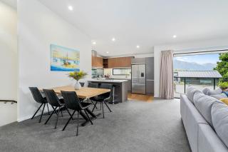 Bright, Modern, Plush - Brand New Townhouse - Queenstown - 7