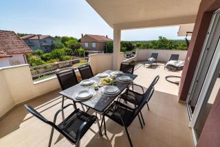Apartman ZOZZY - Posedarje - 3