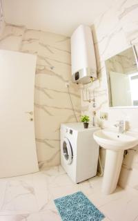 Sunset Cove Apartment - Rafailovici - 1