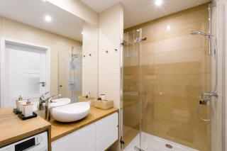 M&R Apartament Airport&Business DeLuxe Cybernetyki 17 - underground garage - free WiFi - Netflix - air conditioning - self check-in, close by Chopin Airport - Varsavia - 7