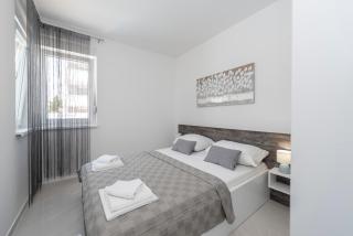 Villa Star 2 a centrally located ap. with a pool - Novalja (Novaglia) - 8
