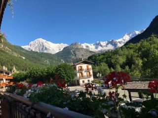 Hotel Edelweiss - 1