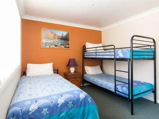 1 54 Parkes Street - Tuncurry - 5