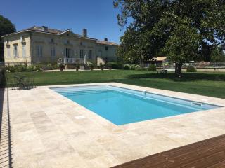 Wine Estate with Private Pool, Near River, Saint-Émilion - Libourne - 9