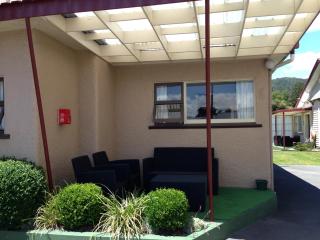 Lantern Court Motel - Reefton - 6