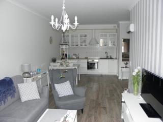 Apartament z Ogródkiem - 0
