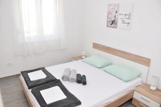 Apartments Mino - Ražanac - 1
