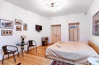 Nina' cozy apartment - Tbilisi - 2