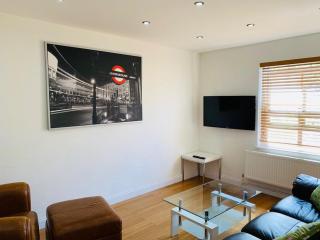 Forest Hill Apartment - London - 7