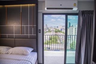 Hallton Hotel Bangkok - Bangkok - 4