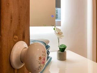 THE OLD RECTORY SOUTHCOTT APARTMENT in Jacobstow 10 mins to Widemouth bay and Crackington Haven,15 mins Bude,20 mins tintagel, 27 mins Port Issac - 5