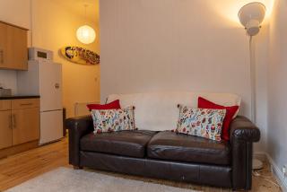 THE OLD RECTORY SOUTHCOTT APARTMENT in Jacobstow 10 mins to Widemouth bay and Crackington Haven,15 mins Bude,20 mins tintagel, 27 mins Port Issac - Jacobstow - 1