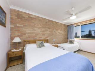 Fairholme 12 - Tuncurry - 7