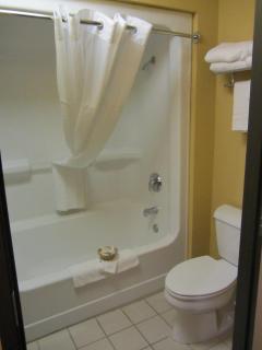 Longhorn Inn & Suites - 1