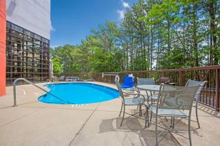 Budgetel Inns & Suites - Atlanta Galleria Stadium - Atlanta - 6