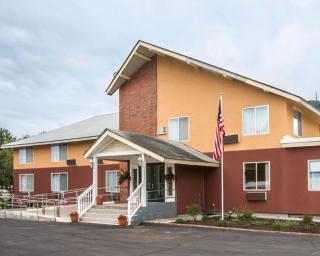 Econo Lodge Lakes Region - West Ossipee - 8
