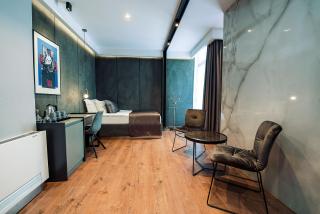 Seraphine Plaza - Peje - 6