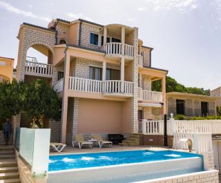 Apartments Ksenija - Rogoznica - 8
