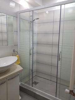 Travel Homzzz Central Apartment - 6