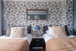 Dickens House- Modern & Elegant 3BR close to Gatwick - Crawley - 8