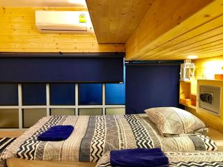 Blu Cabin Ari Stylish Gay Poshtel - 4