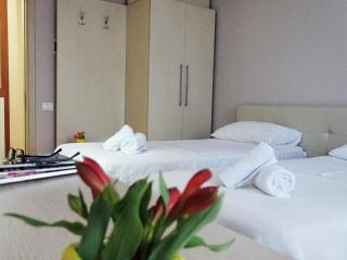 Signature Idea hotel - Tirana - 9