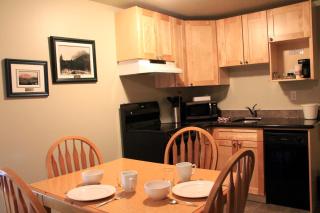 Waterton Lakes Lodge Resort - Waterton Park - 5