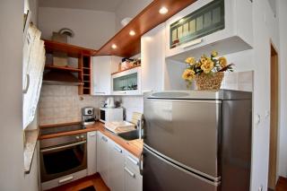 Comfortable apartment near the Hidrobaza beach - Štinjan - 5